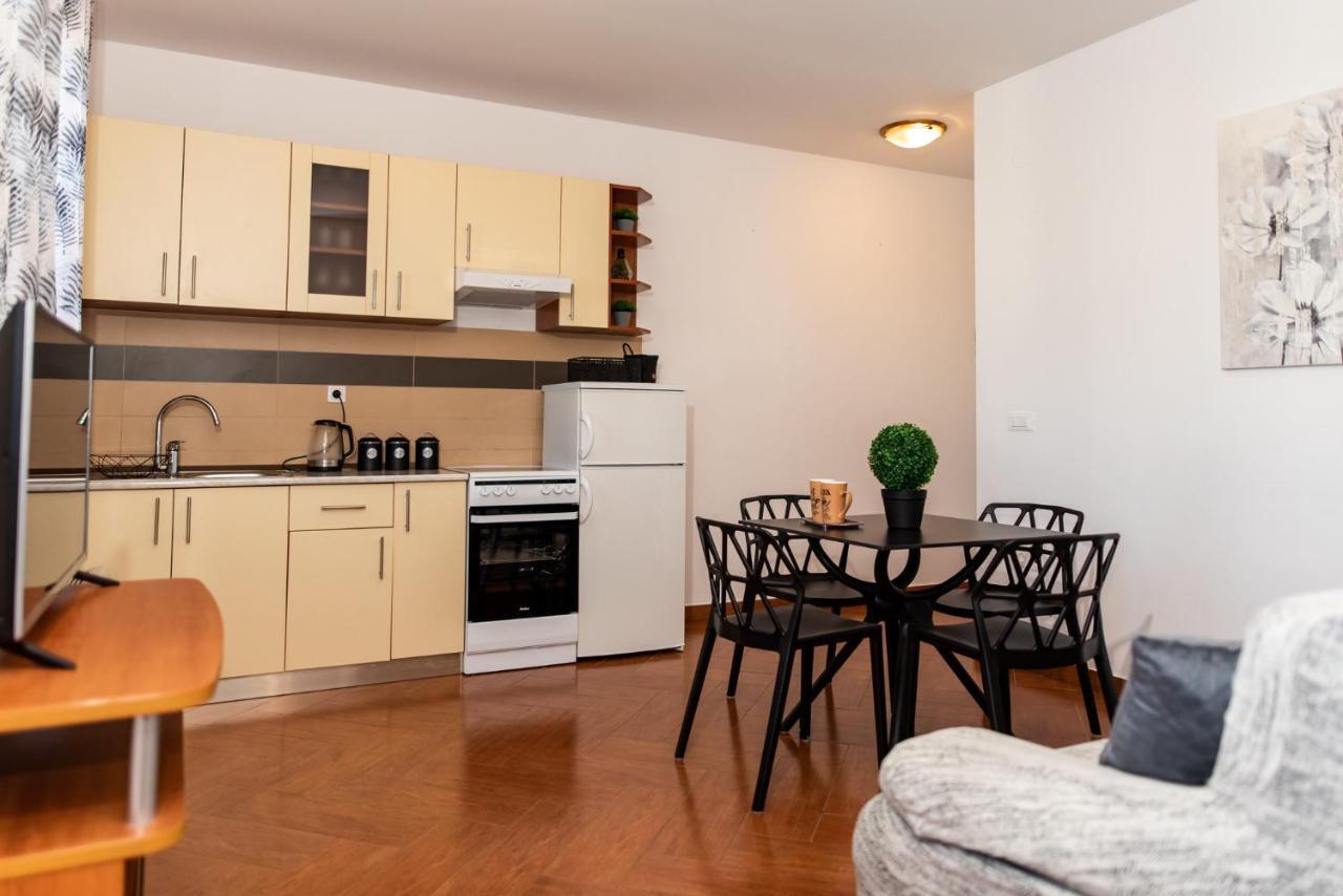 Apartments Sutalo 2 ซัฟทัท ภายนอก รูปภาพ