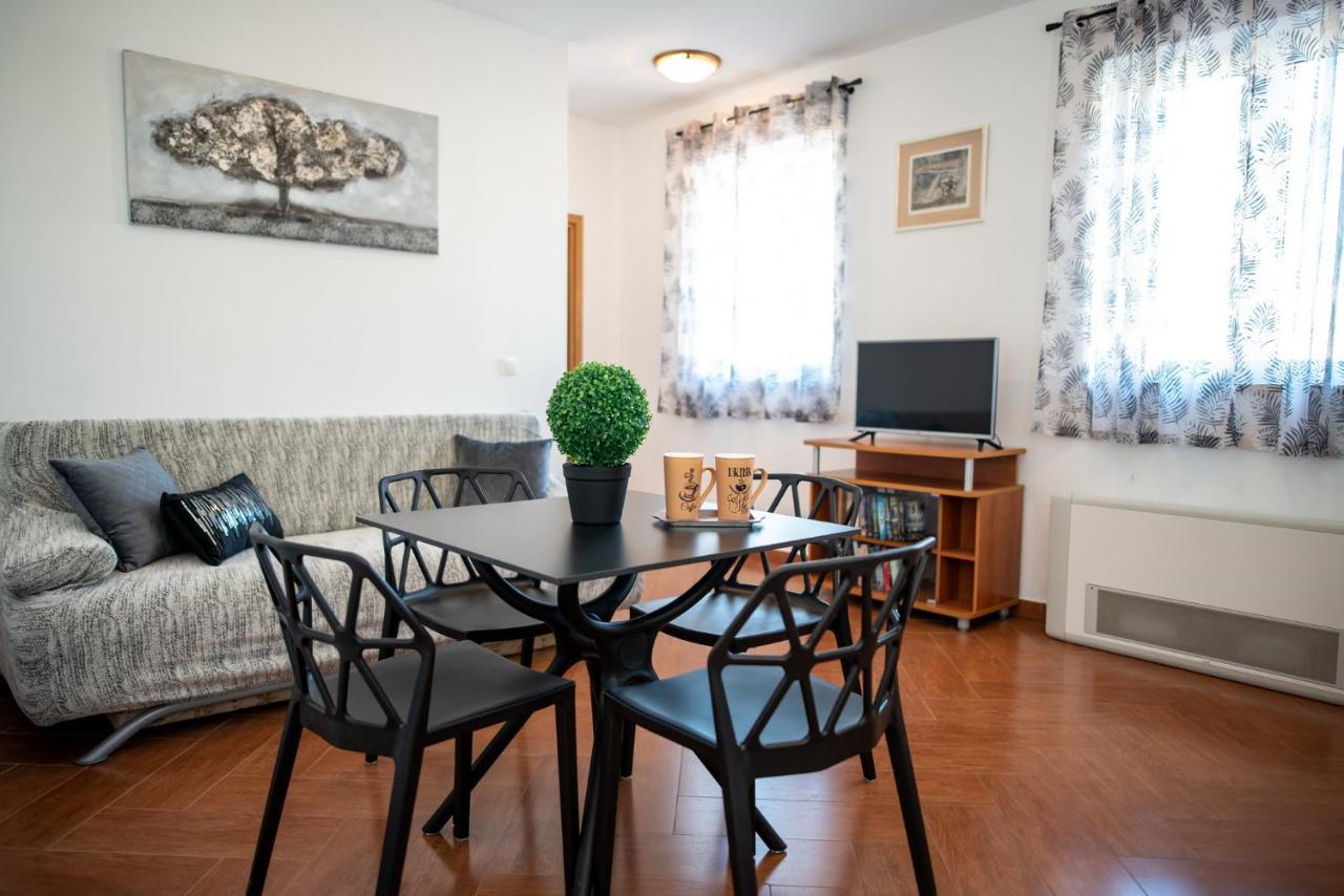Apartments Sutalo 2 ซัฟทัท ภายนอก รูปภาพ